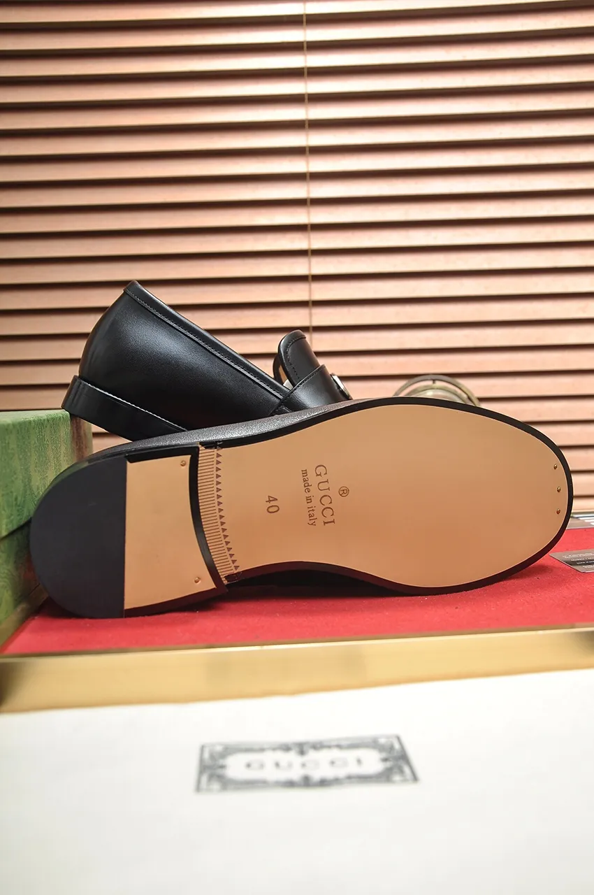 Men's men's shoes💰520💶【GUCCI】 (high-end Niuli) new model🍀Gucci* - top version Gucci classic casual leather shoes! It is made of imported original cowhide and has a comfortable first layer of cowhide lining! Original wear-resistant rubber outsole! High quality products! Code number 38-44!